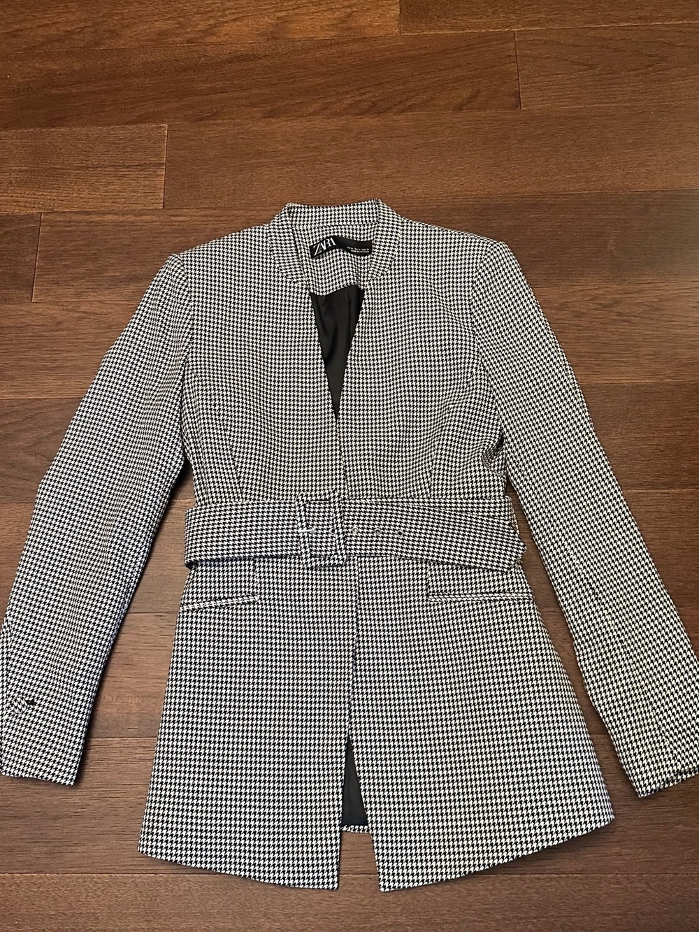 Zara Black & White Houndstooth Belted Blazer Jacket